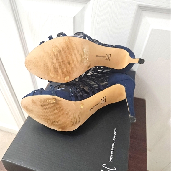 INC embellished dressy suede high heel sandals. Blue.Size 8 - Picture 5 of 6